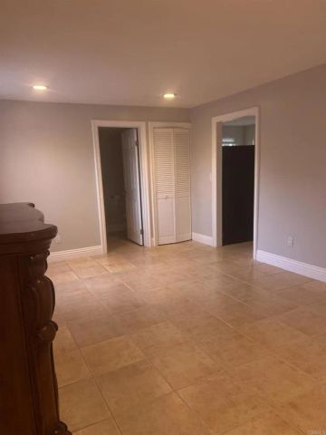 Tuttle Street, Carlsbad, CA 92008