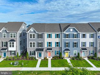 8626 SOUTH PARK DR #6, Berlin, MD 21811