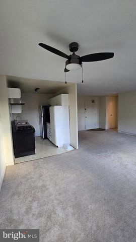 1200 S ARLINGTON RIDGE RD #403, Arlington, VA 22202