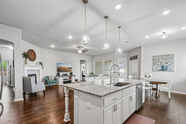 2805 Mossy Springs DR, Leander, TX 78641
