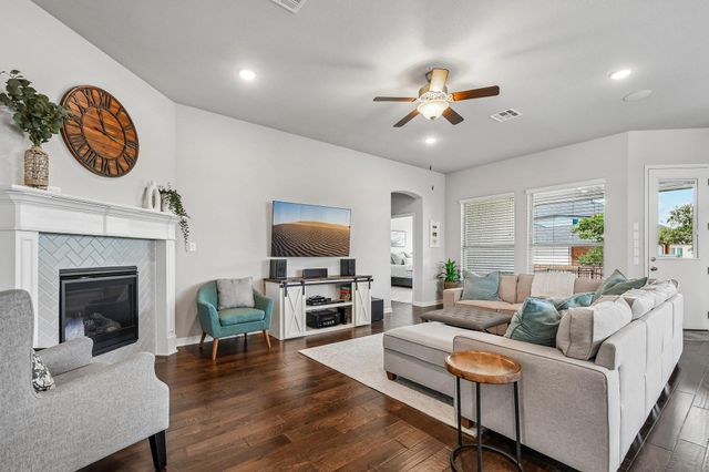 2805 Mossy Springs DR, Leander, TX 78641