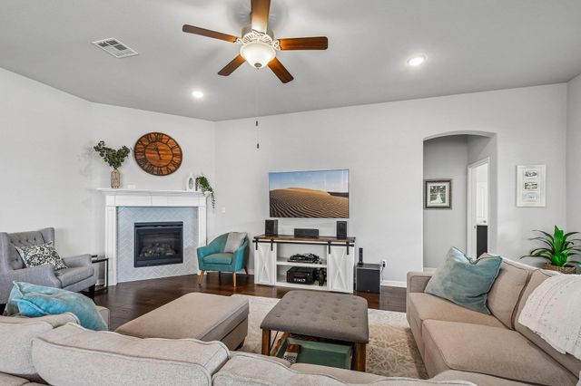 2805 Mossy Springs DR, Leander, TX 78641