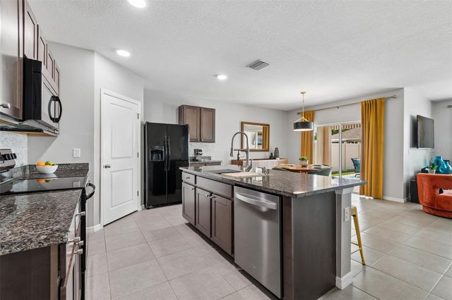 10004 WARM STONE STREET, Thonotosassa, FL 33592