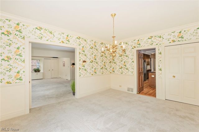 2528 Ashurst Road, University Heights, OH 44118