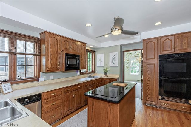2528 Ashurst Road, University Heights, OH 44118