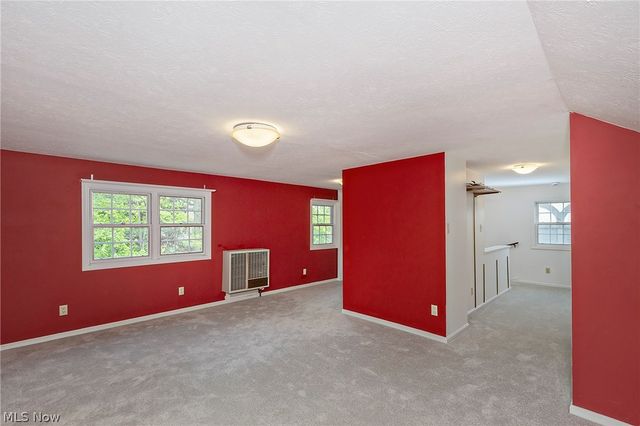 2528 Ashurst Road, University Heights, OH 44118
