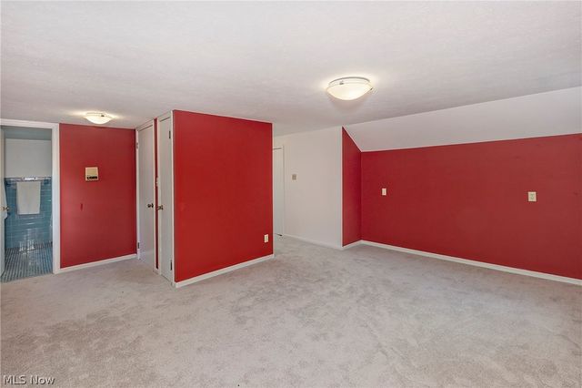 2528 Ashurst Road, University Heights, OH 44118