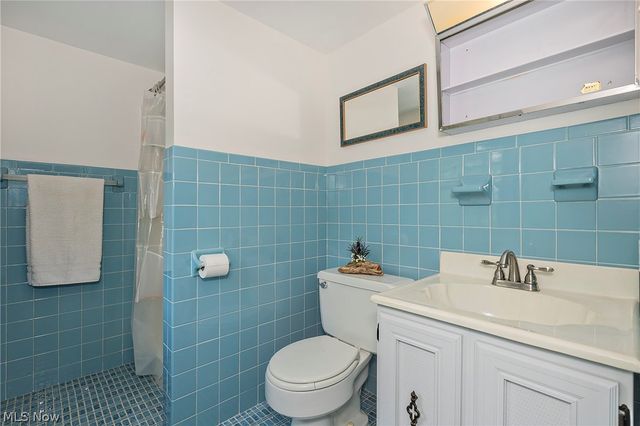 2528 Ashurst Road, University Heights, OH 44118