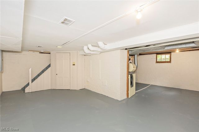 2528 Ashurst Road, University Heights, OH 44118