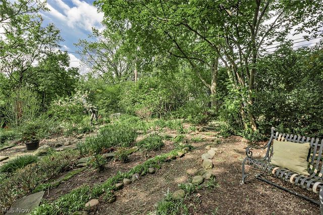 2528 Ashurst Road, University Heights, OH 44118