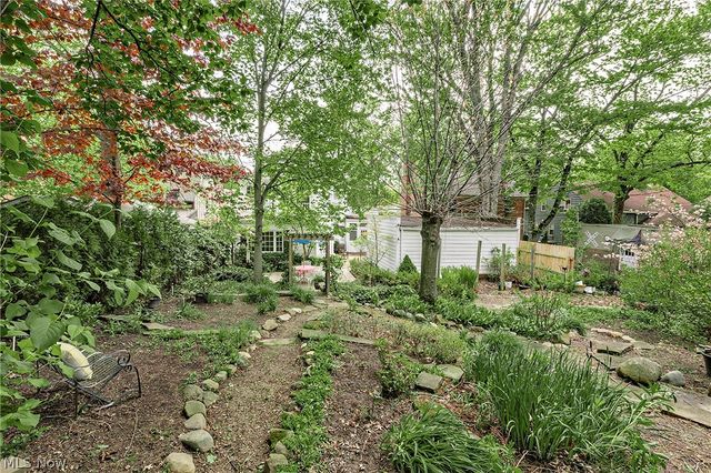 2528 Ashurst Road, University Heights, OH 44118