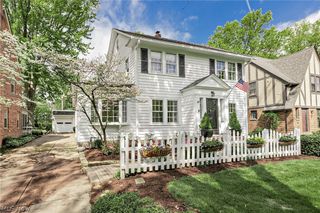2528 Ashurst Road, University Heights, OH 44118