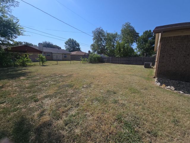 6620 Lyndale Drive, Watauga, TX 76148