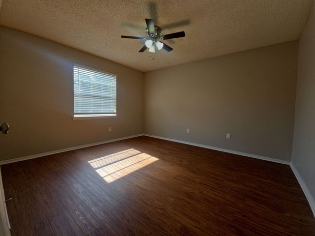 6620 Lyndale Drive, Watauga, TX 76148