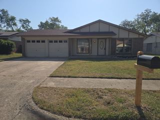 6620 Lyndale Drive, Watauga, TX 76148