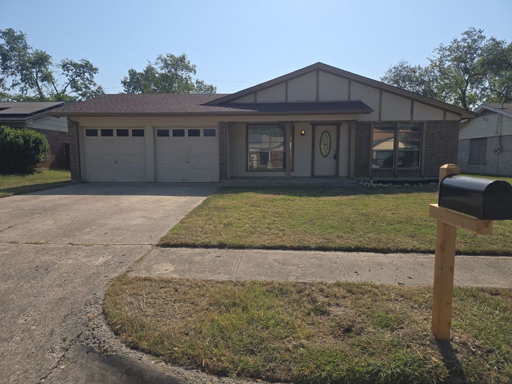 6620 Lyndale Drive, Watauga, TX 76148