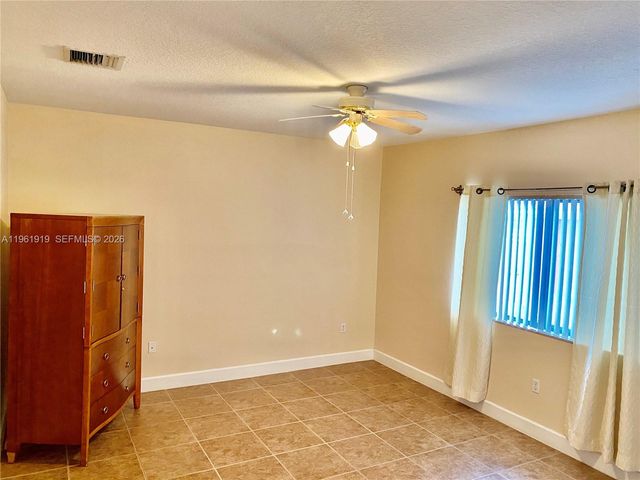 11115 W Okeechobee Rd 109, Hialeah Gardens, FL 33018