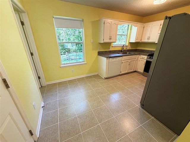 1024 E Gudgell Avenue, Independence, MO 64055