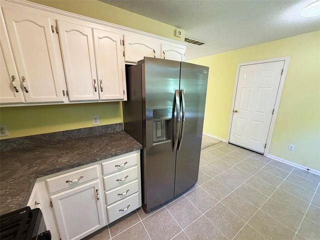 1024 E Gudgell Avenue, Independence, MO 64055