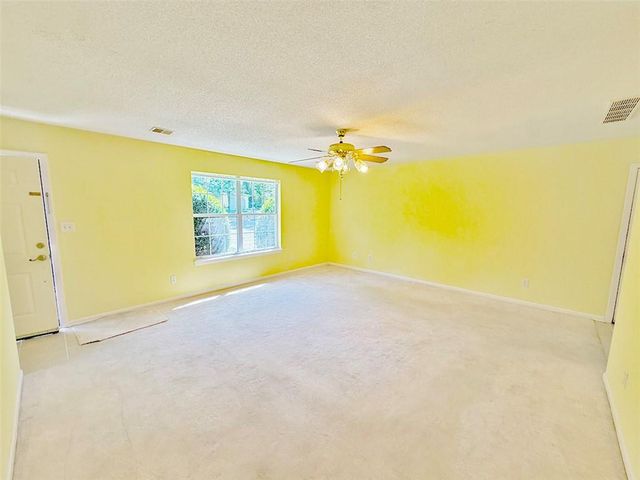 1024 E Gudgell Avenue, Independence, MO 64055