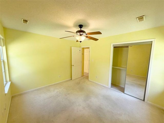 1024 E Gudgell Avenue, Independence, MO 64055