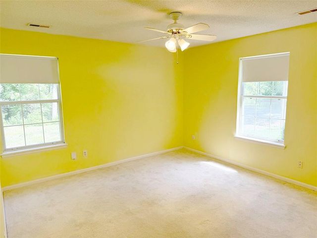 1024 E Gudgell Avenue, Independence, MO 64055
