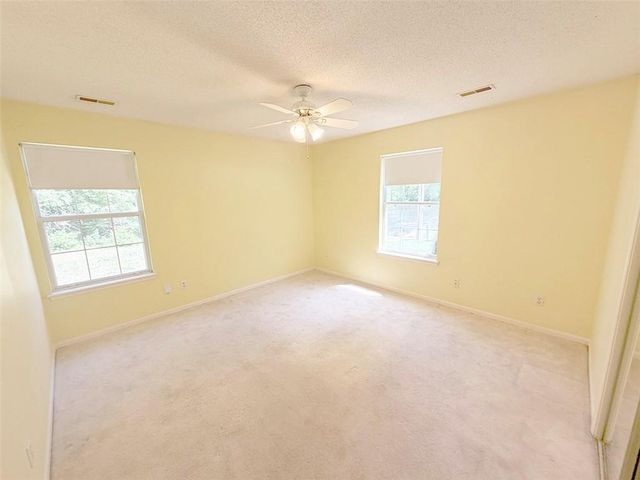 1024 E Gudgell Avenue, Independence, MO 64055