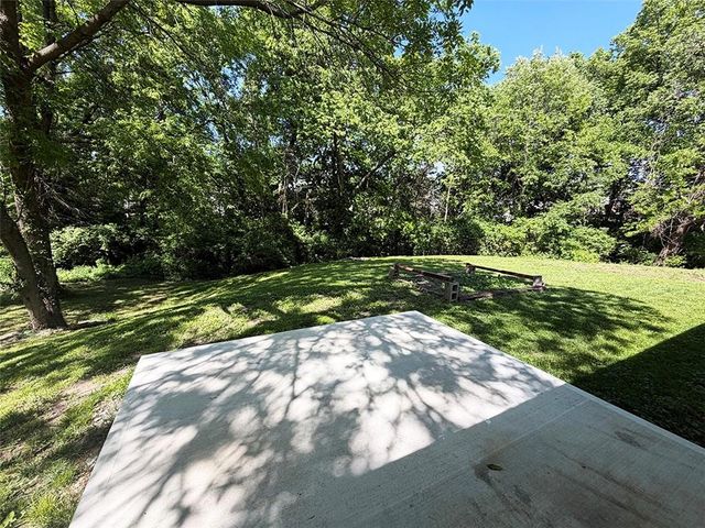 1024 E Gudgell Avenue, Independence, MO 64055