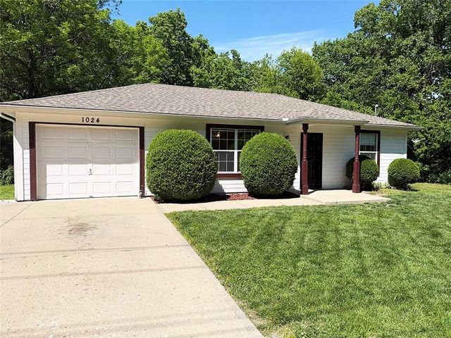 1024 E Gudgell Avenue, Independence, MO 64055