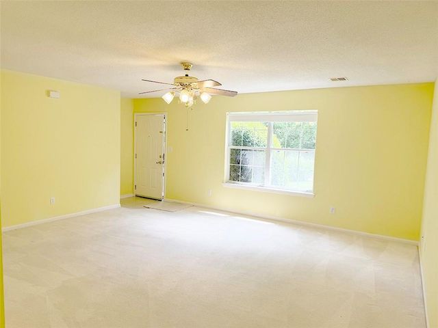 1024 E Gudgell Avenue, Independence, MO 64055