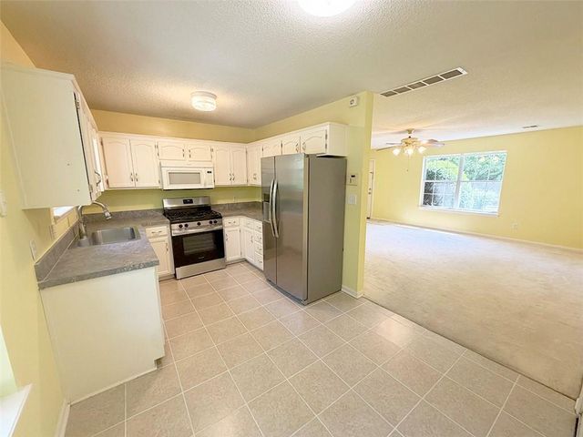 1024 E Gudgell Avenue, Independence, MO 64055