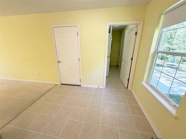 1024 E Gudgell Avenue, Independence, MO 64055