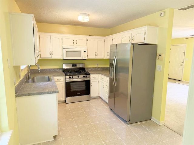 1024 E Gudgell Avenue, Independence, MO 64055