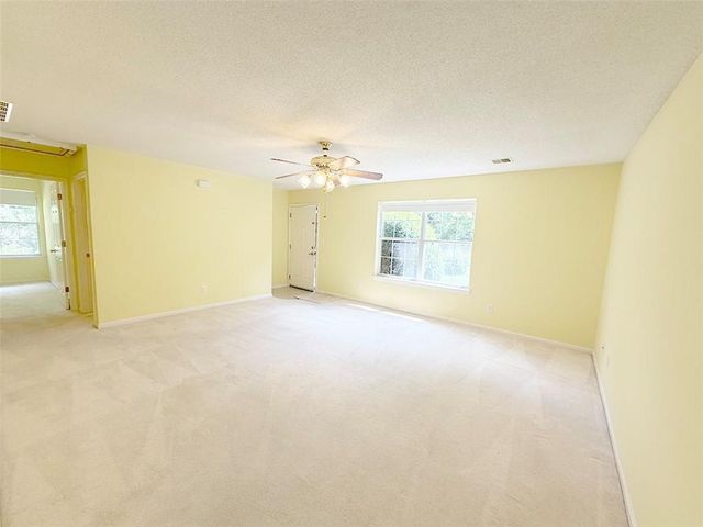 1024 E Gudgell Avenue, Independence, MO 64055
