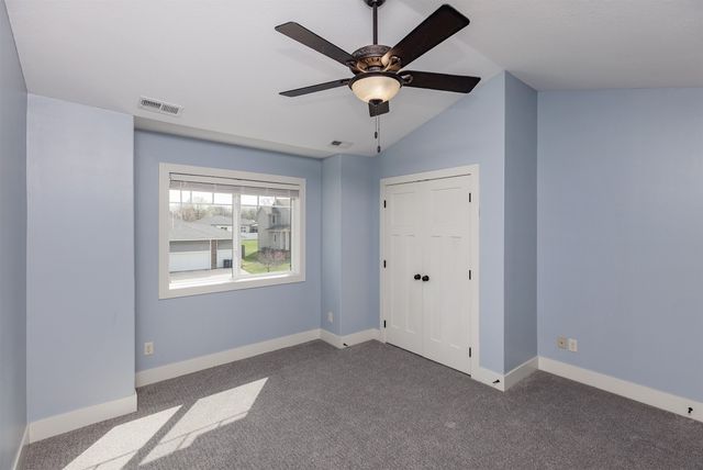 4104 Lakeland Court, Des Moines, IA 50320