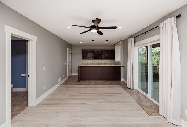 4104 Lakeland Court, Des Moines, IA 50320