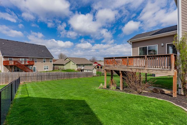 4104 Lakeland Court, Des Moines, IA 50320