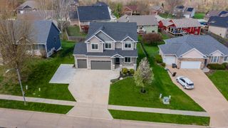 4104 Lakeland Court, Des Moines, IA 50320