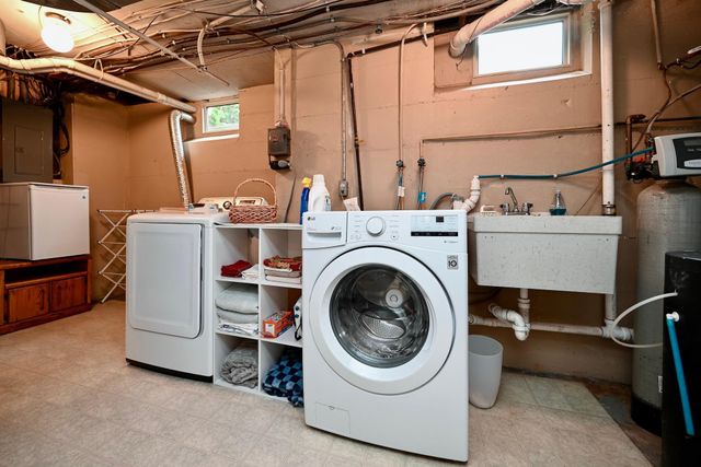 555 S Baker Street, Winona, MN 55987