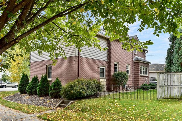 555 S Baker Street, Winona, MN 55987