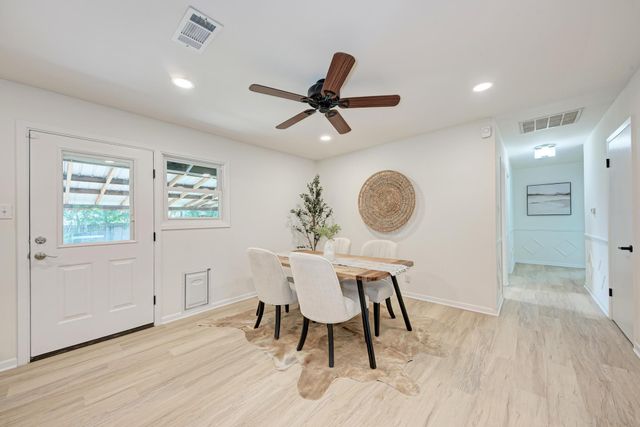 1500 Fairfield DR, Austin, TX 78757
