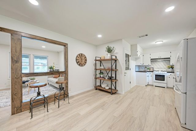 1500 Fairfield DR, Austin, TX 78757
