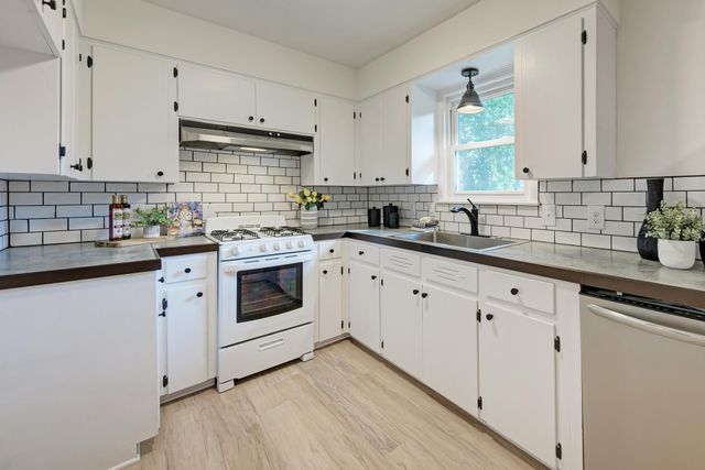 1500 Fairfield DR, Austin, TX 78757