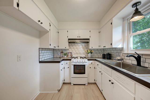 1500 Fairfield DR, Austin, TX 78757