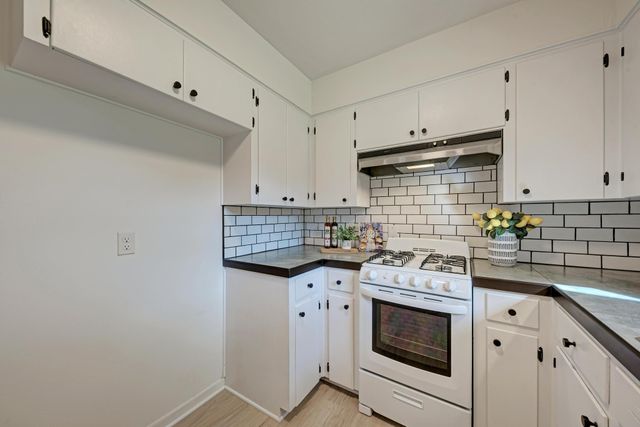 1500 Fairfield DR, Austin, TX 78757