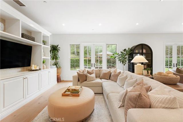 26 VIEW TERRACE, Irvine, CA 92603