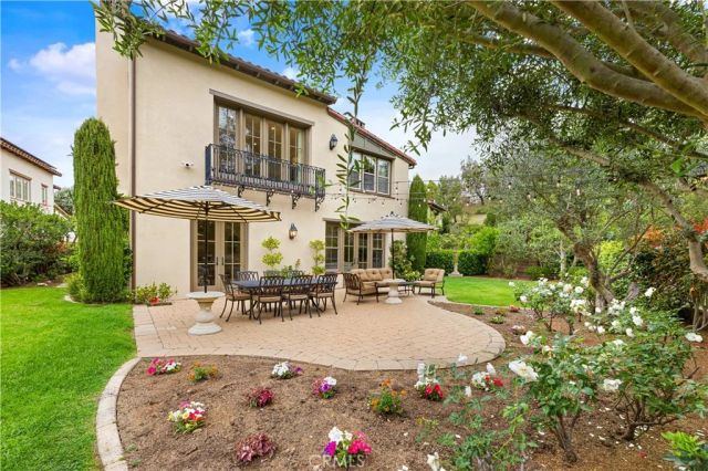 26 VIEW TERRACE, Irvine, CA 92603