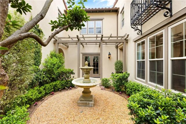 26 VIEW TERRACE, Irvine, CA 92603