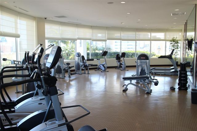 315 NE 3rd Ave 2005, Fort Lauderdale, FL 33301