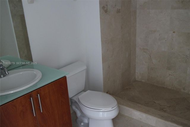 315 NE 3rd Ave 2005, Fort Lauderdale, FL 33301